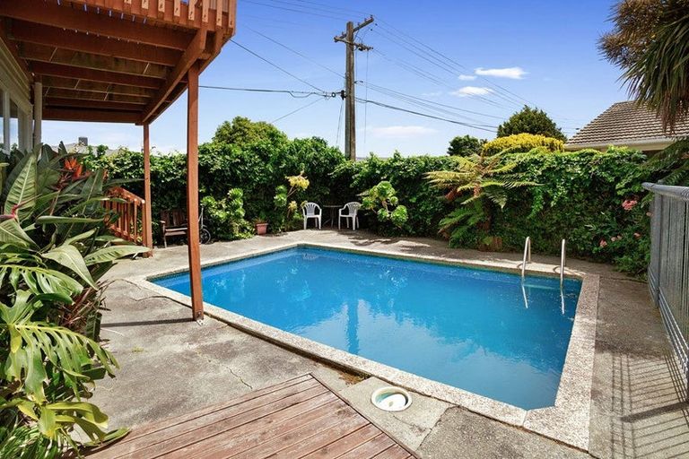 Photo of property in 1033 High Street, Avalon, Lower Hutt, 5011