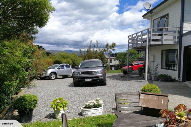 Photo of property in 29 Stanhope Grove, Korokoro, Lower Hutt, 5012