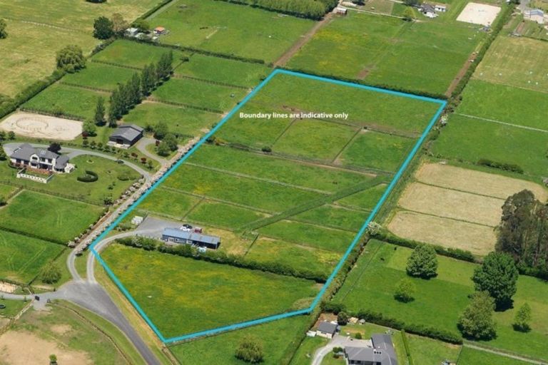 Photo of property in 695 Grasslands Drive, Cambridge, 3493