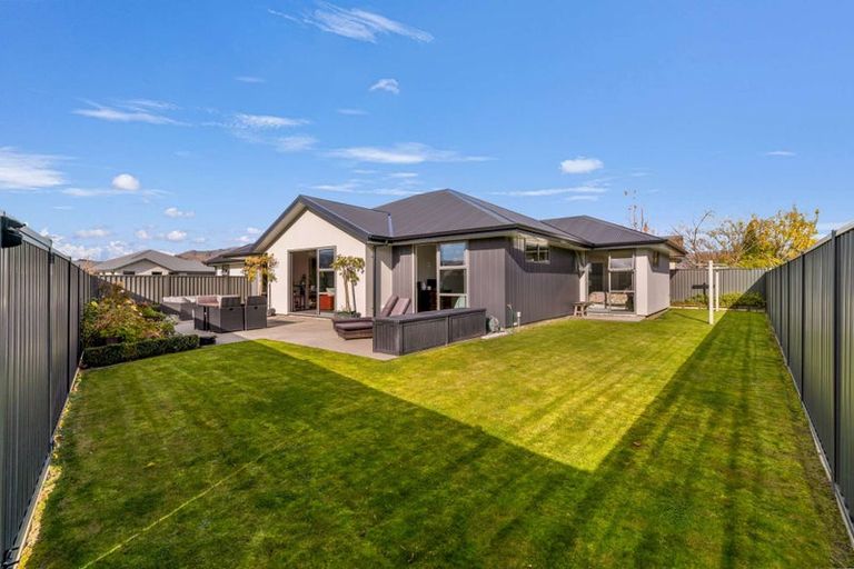 Photo of property in 14 Stowell Drive, Cromwell, 9310