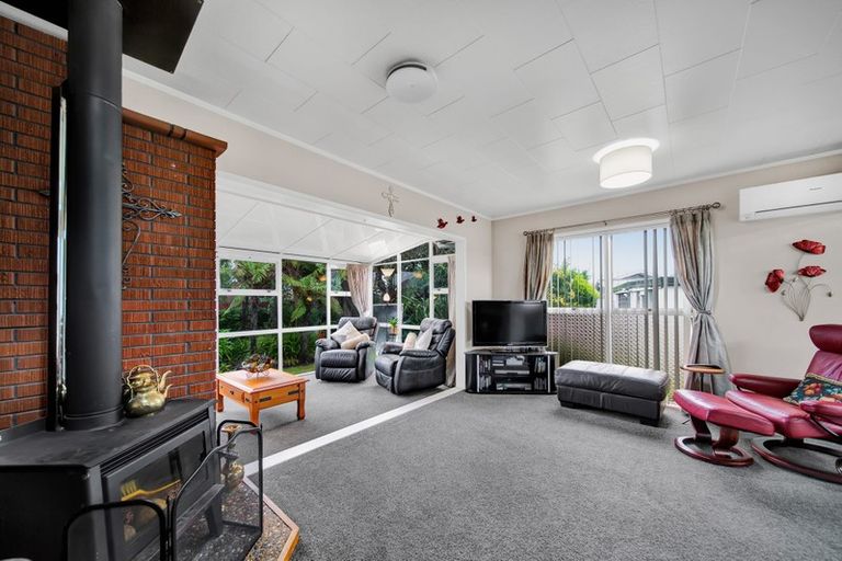 Photo of property in 14 Tawa Street, Hawera, 4610