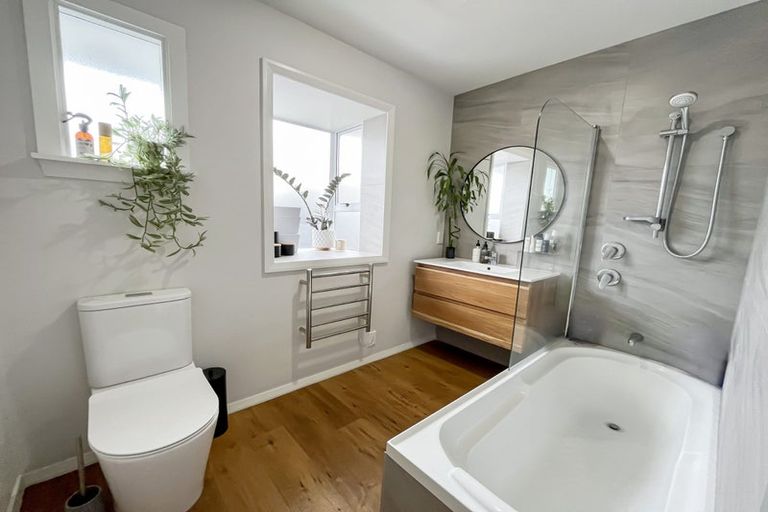 Photo of property in 15 Niagara Street, Wainoni, Christchurch, 8061
