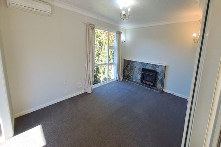 Photo of property in 36 Landsdowne Terrace, Cashmere, Christchurch, 8022