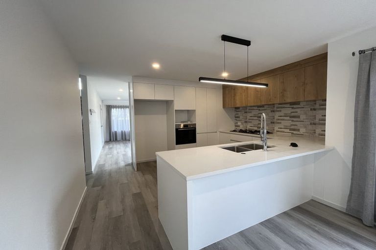 Photo of property in 10a Mantra Road, Massey, Auckland, 0614