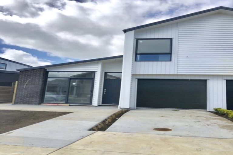 Photo of property in 15 Hoiho Road, Pukekohe, 2120