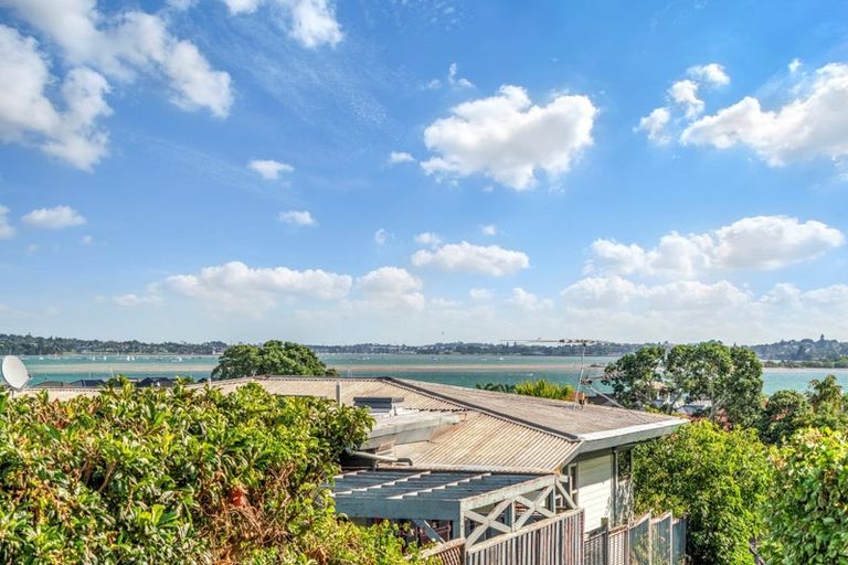 Photo of property in 3/4 Morrow Avenue, Bucklands Beach, Auckland, 2012