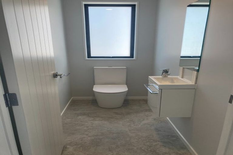 Photo of property in 40 Godfrey Drive, Orewa, 0931