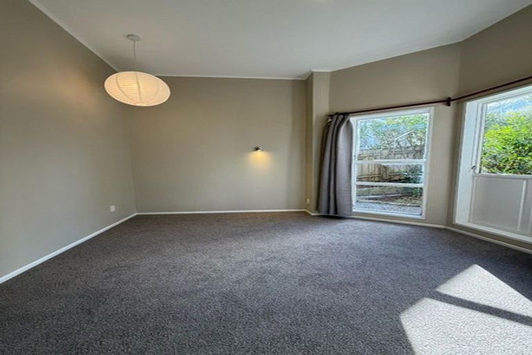Photo of property in 66 Central Terrace, Kelburn, Wellington, 6012