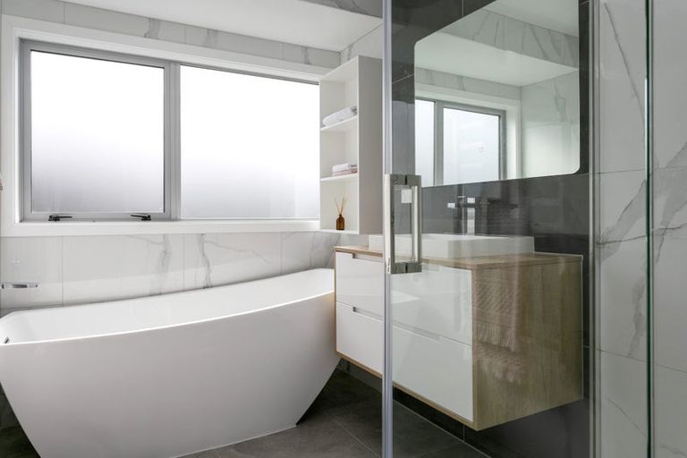 Photo of property in 2 Wheretia Street, Taupo, 3330
