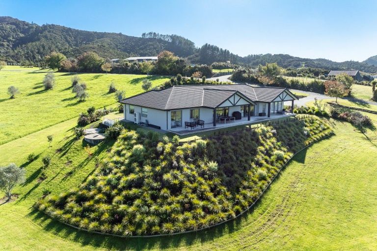 Photo of property in 53 Robert Hastie Drive, Mangawhai, 0573