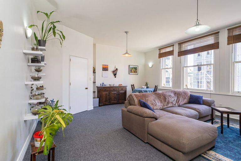 Photo of property in 2/31 Dowling Street, Dunedin Central, Dunedin, 9016