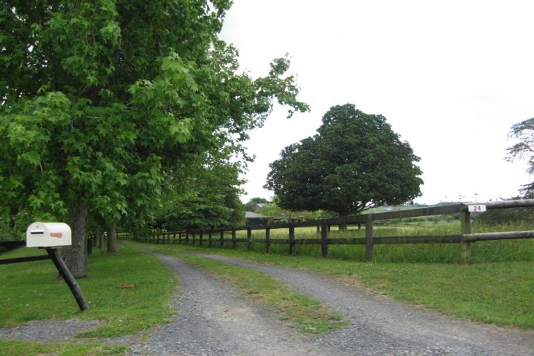 Photo of property in 24 Manuwai Lane, Karaka, Drury, 2578