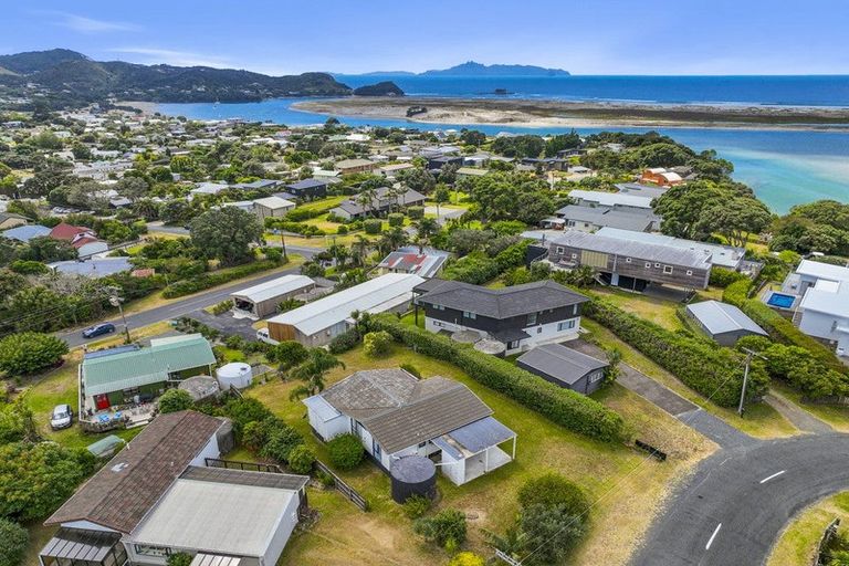 Photo of property in 13 Awatea Street, Mangawhai Heads, Mangawhai, 0505