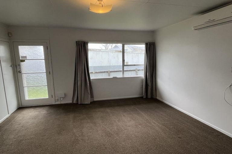 Photo of property in 35 Mcgiffert Street, Palmerston North, 4410