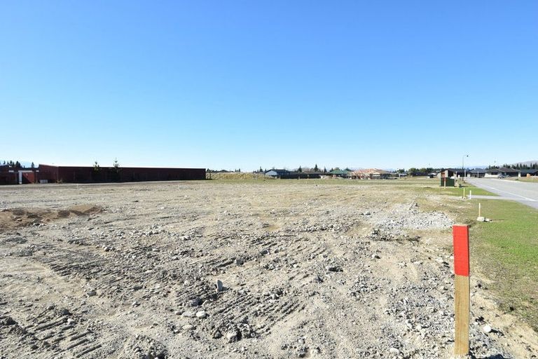 Photo of property in 25 Pekama Drive, Cable Bay, 0420