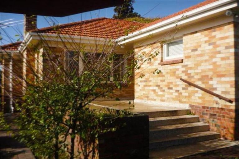 Photo of property in 14 Huia Road, Papatoetoe, Auckland, 2025