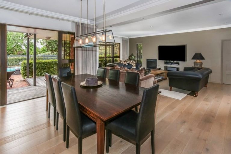 Photo of property in 54 Derbyshire Lane, Karaka, Papakura, 2580