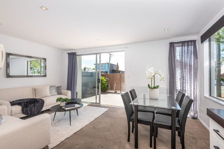 Photo of property in 3/318 Barbadoes Street, Christchurch Central, Christchurch, 8011