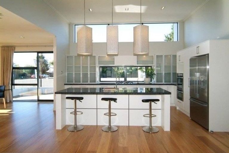 Photo of property in 21 Paeroa Street, Riccarton, Christchurch, 8041