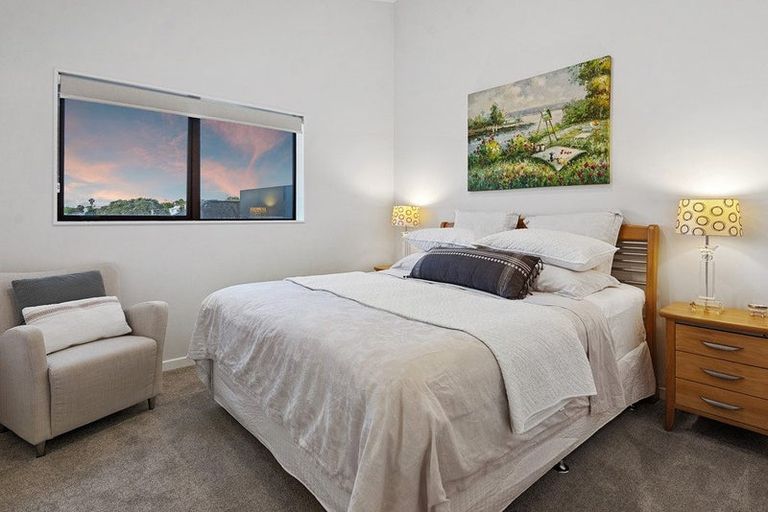 Photo of property in 4 Matau Way, Hauraki, Auckland, 0622