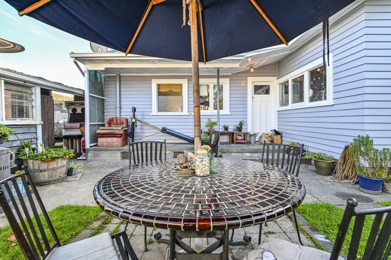 Photo of property in 6 Railway Road, Whakatu, Hastings, 4102