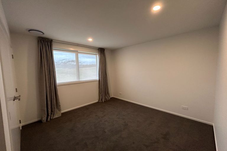 Photo of property in 139 Burden Loop, Lake Hawea, 9382