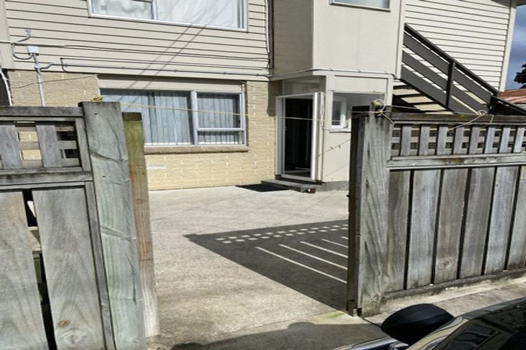 Photo of property in 24f1 Park Road, Miramar, Wellington, 6022