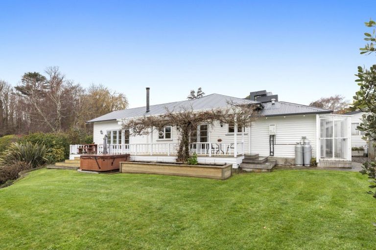 Photo of property in 14 Worsleys Road, Cracroft, Christchurch, 8025