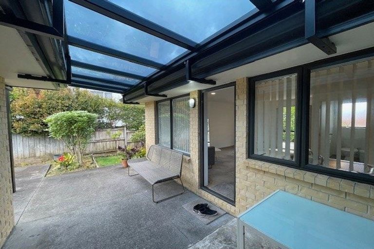 Photo of property in 26 Mackwell Road, Fairview Heights, Auckland, 0632