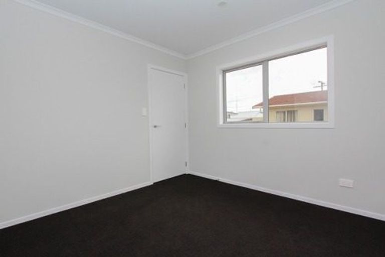 Photo of property in 4/14 Breckons Avenue, Nawton, Hamilton, 3200