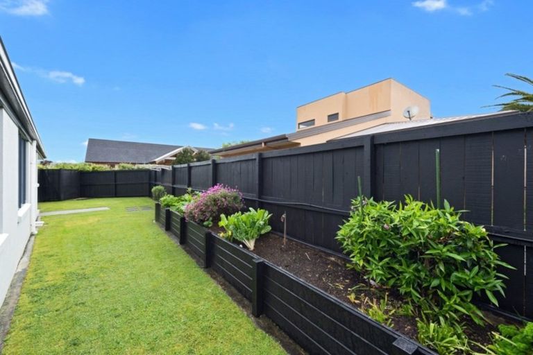 Photo of property in 14 Grasmere Court, Huntington, Hamilton, 3210