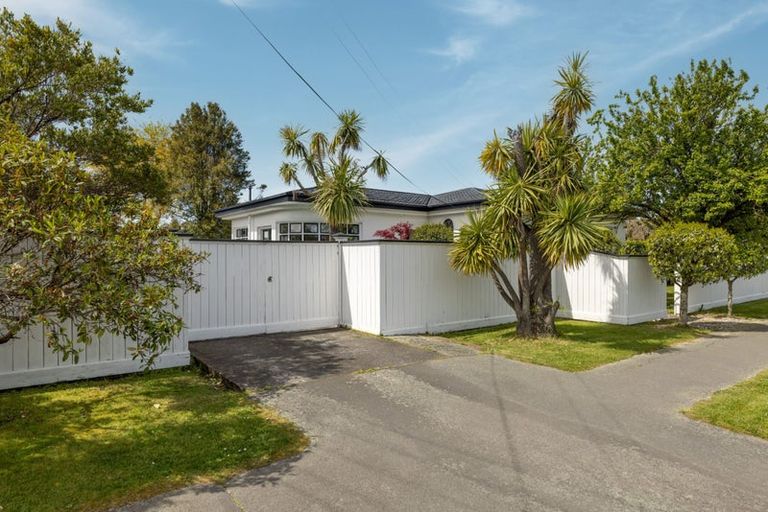 Photo of property in 31 Prossers Road, Saint Martins, Christchurch, 8022
