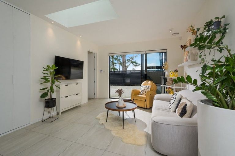 Photo of property in 29 Kewa Road, Albany Heights, Auckland, 0632