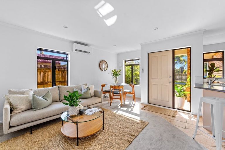 Photo of property in 25d Gray Avenue, Mangere East, Auckland, 2024