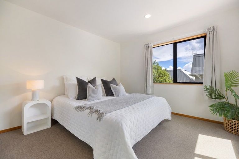 Photo of property in 12b Windsor Place, Queenstown, 9300