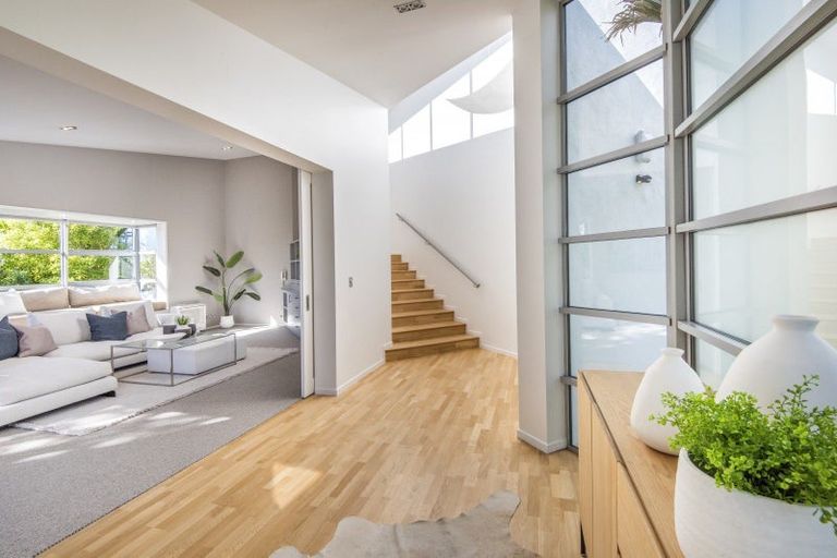 Photo of property in 53a Stanley Point Road, Stanley Point, Auckland, 0624