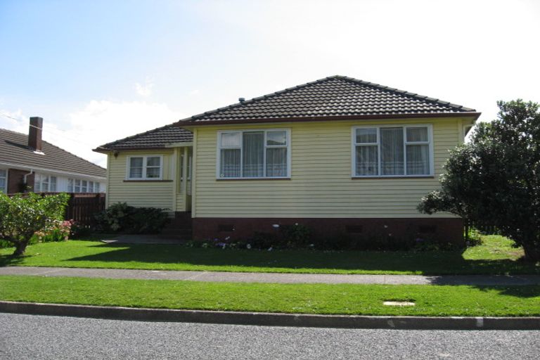Photo of property in 187 Riverside Drive, Waterloo, Lower Hutt, 5011