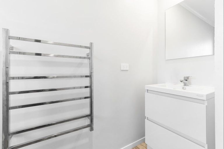 Photo of property in 14u7 Breckons Avenue, Nawton, Hamilton, 3200