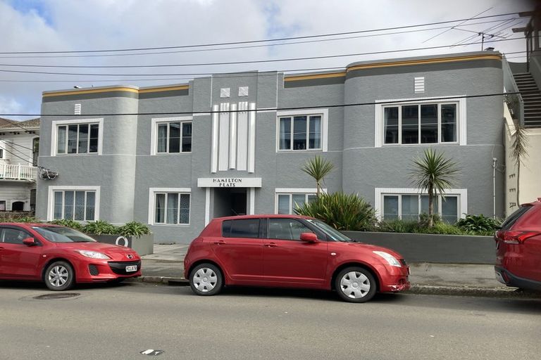 Photo of property in Hamilton Flats, 9u4 Hawker Street, Mount Victoria, Wellington, 6011