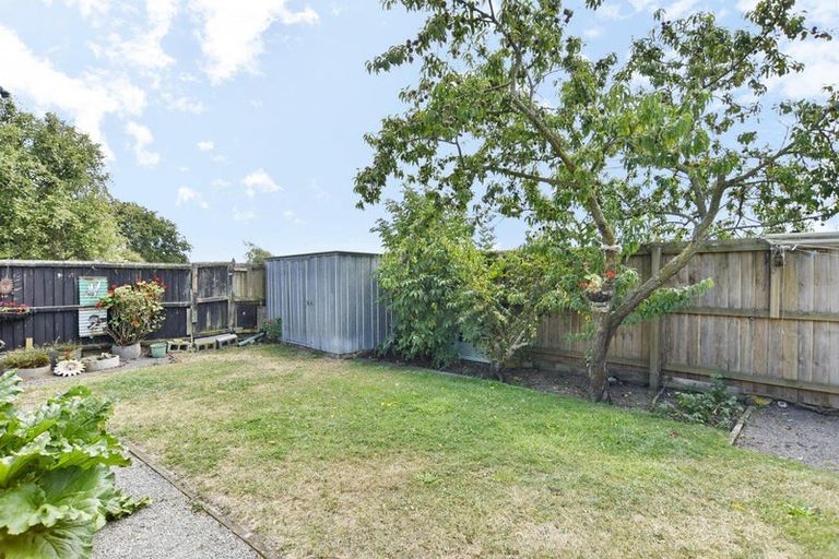 Photo of property in 90 Bayswater Crescent, Bromley, Christchurch, 8062