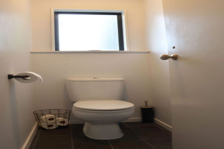 Photo of property in 48 Newton Place, Westbrook, Palmerston North, 4412