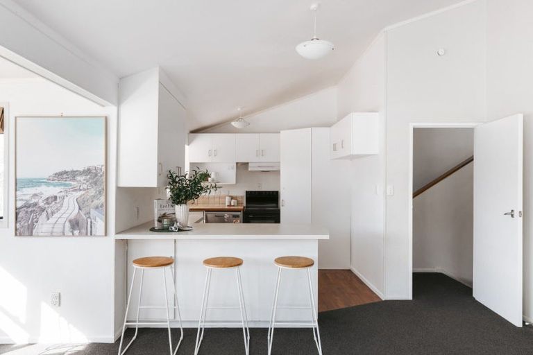 Photo of property in 144 Karewa Parade, Papamoa Beach, Papamoa, 3118