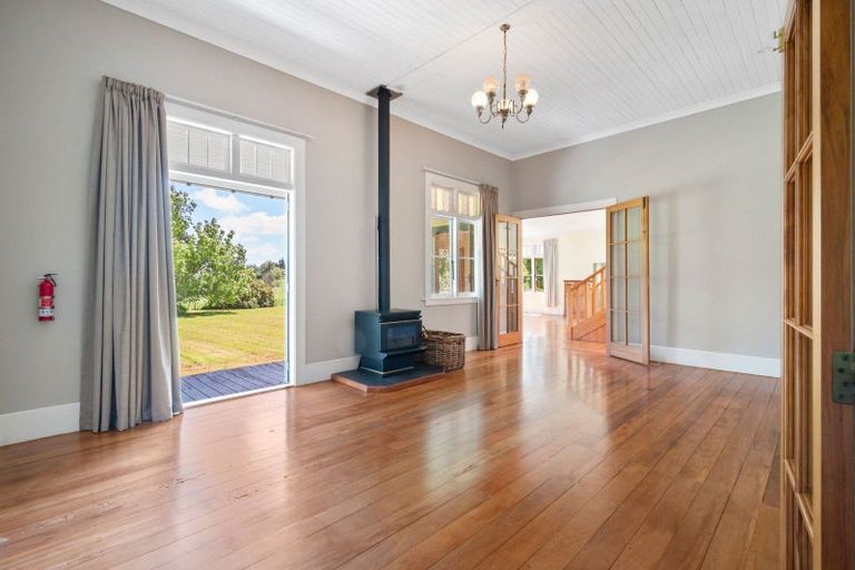 Photo of property in 75 Kahuterawa Road, Linton, Palmerston North, 4472