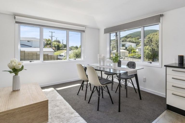 Photo of property in 19u1 Ranui Terrace, Tawa, Wellington, 5028