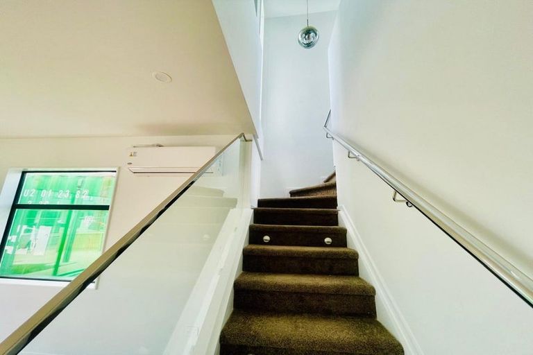 Photo of property in 74 Kauri Heart Avenue, Takanini, 2112