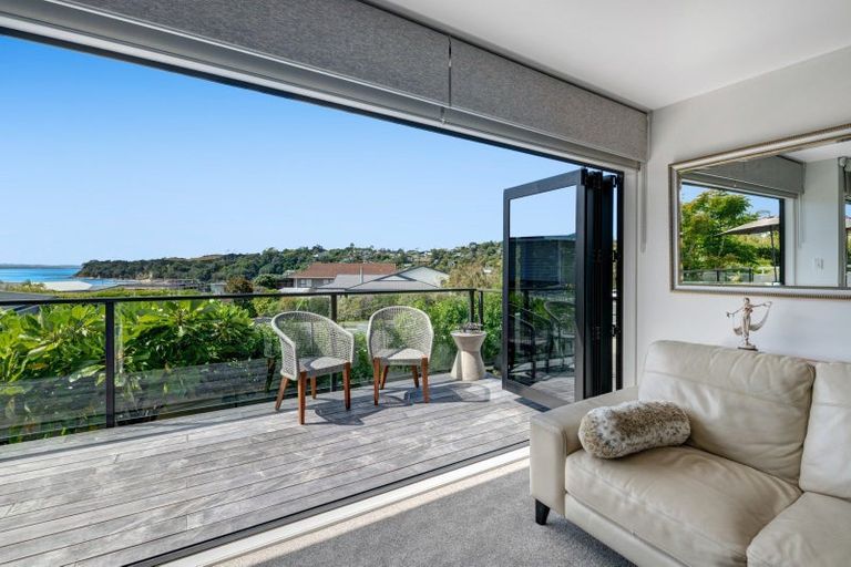 Photo of property in 6 Crown Road, Tindalls Beach, Whangaparaoa, 0930