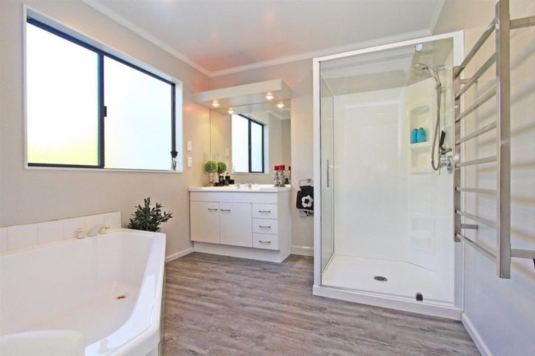 Photo of property in 2 Wilkinson Place, Richmond, 7020