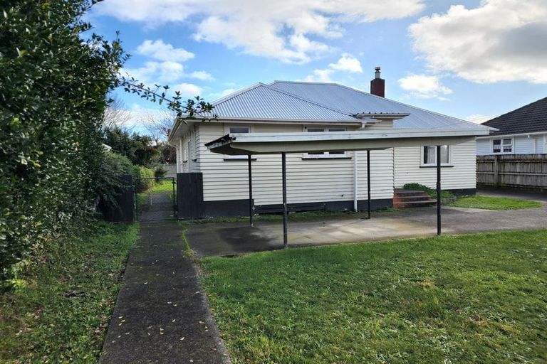 Photo of property in 15 Maire Street, Levin, 5510