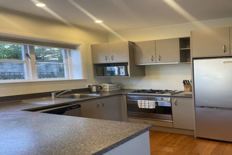 Photo of property in 33 Benares Street, Khandallah, Wellington, 6035