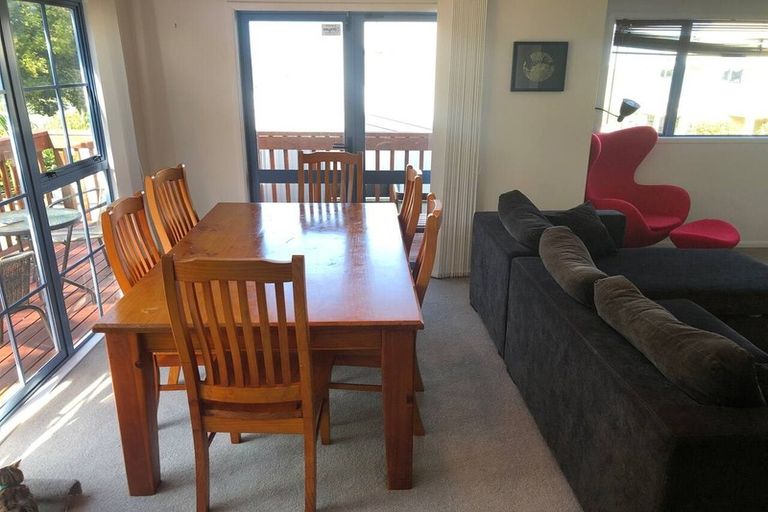 Photo of property in 9/485 Don Buck Road, Massey, Auckland, 0614